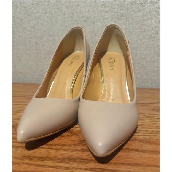 Made in Poland real leather beige heels size 7 - Picture 4 of 4